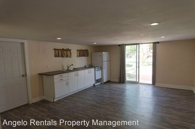 Building Photo - 1 br, 1 bath House - 1819 W. Ave. L Unit B