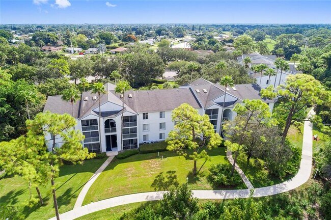 Building Photo - 2502 SE Anchorage Cove