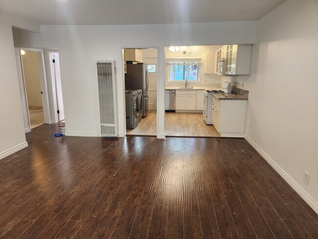 Foto del edificio - 2226 Mathews Ave