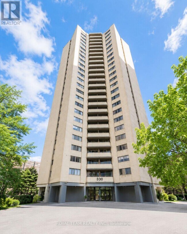Photo du bâtiment - 330 Dixon Rd