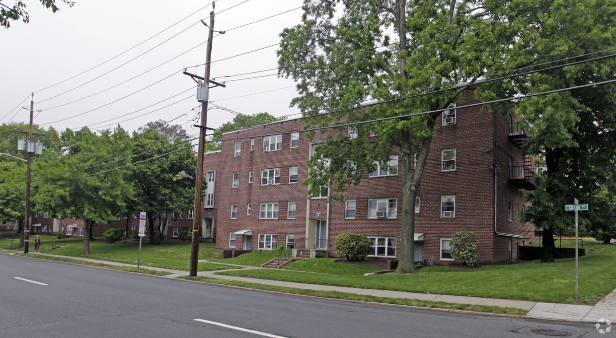 Primary Photo - Park Engle Apartments