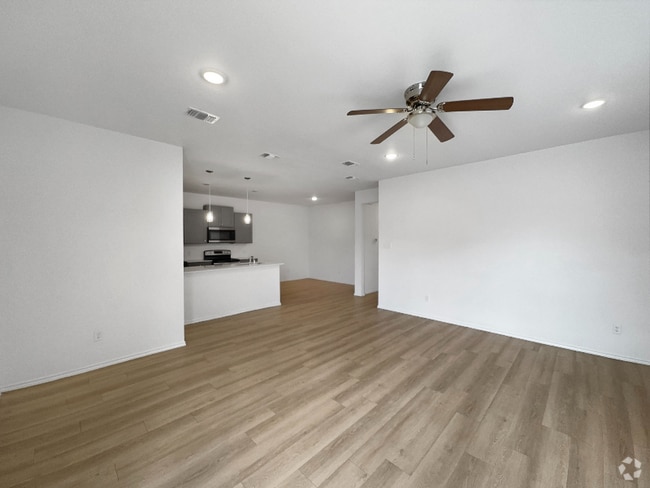 Building Photo - 5540 Itasca St