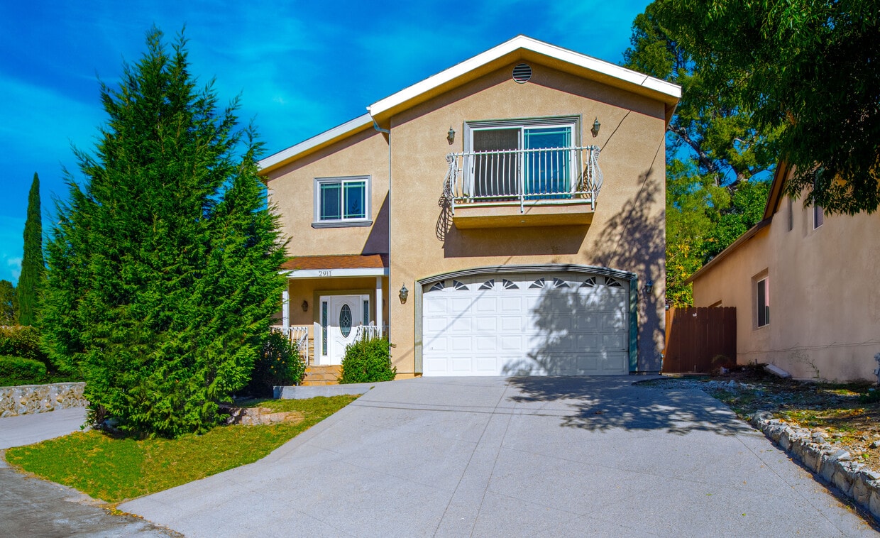 Front of home - 2911 Stevens St