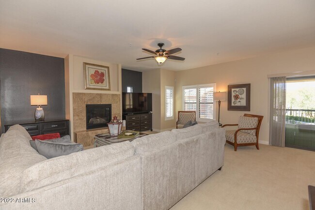 Foto del edificio - 21320 N 56th St