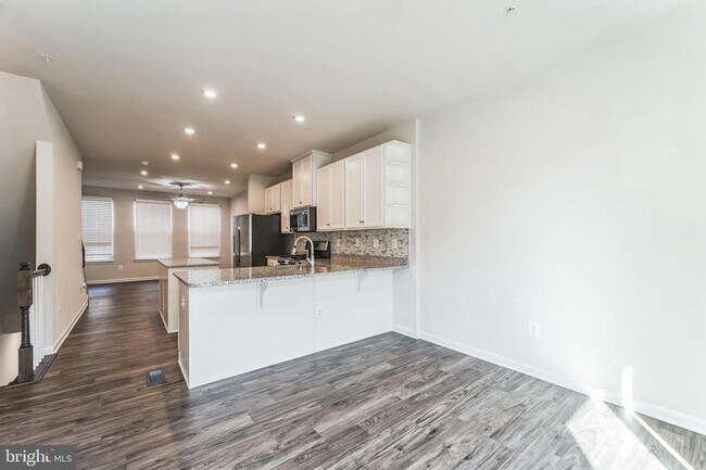 Foto del edificio - 3109 Potters Hill Rd