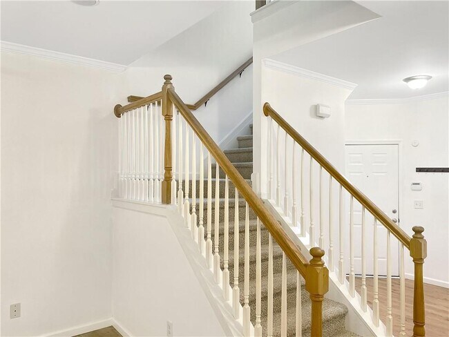 Foto del edificio - 5242 Whiteoak Dr SE
