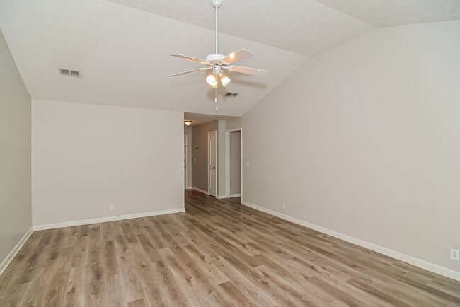 Building Photo - 3221 Lexmark Cir