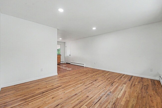Foto del edificio - 12th10250