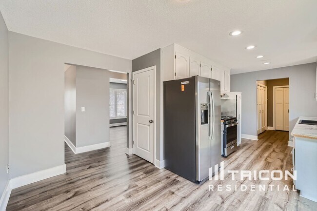 Foto del edificio - 820 Shenandoah Ln N