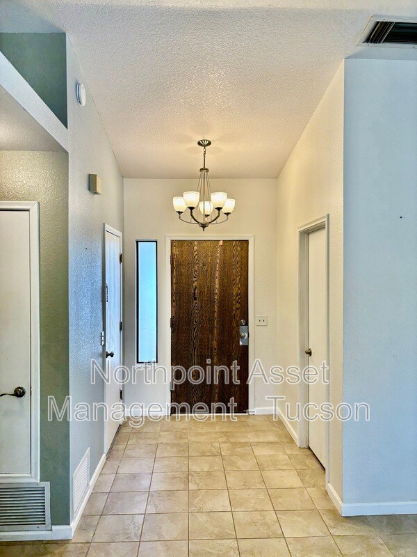 Building Photo - 2741 W Firebrook Rd