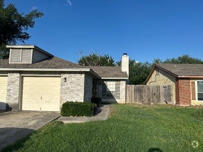Building Photo - 5524 Lochmoor