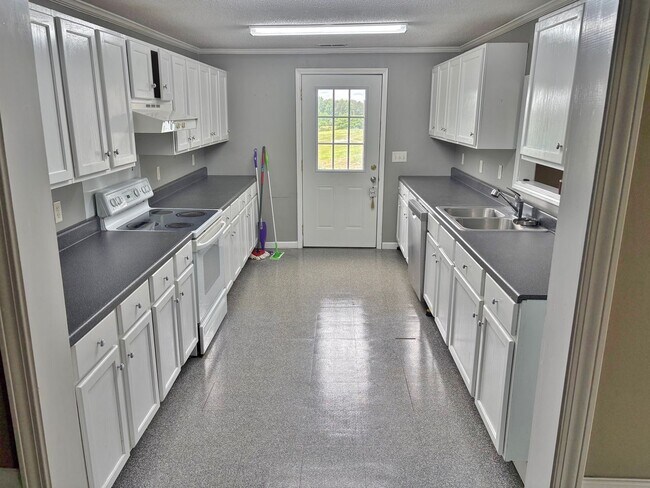 Foto del edificio - 3 Bedroom, 2 Bath home.