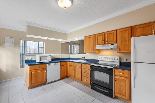 Building Photo - 2720 Uintah Ave