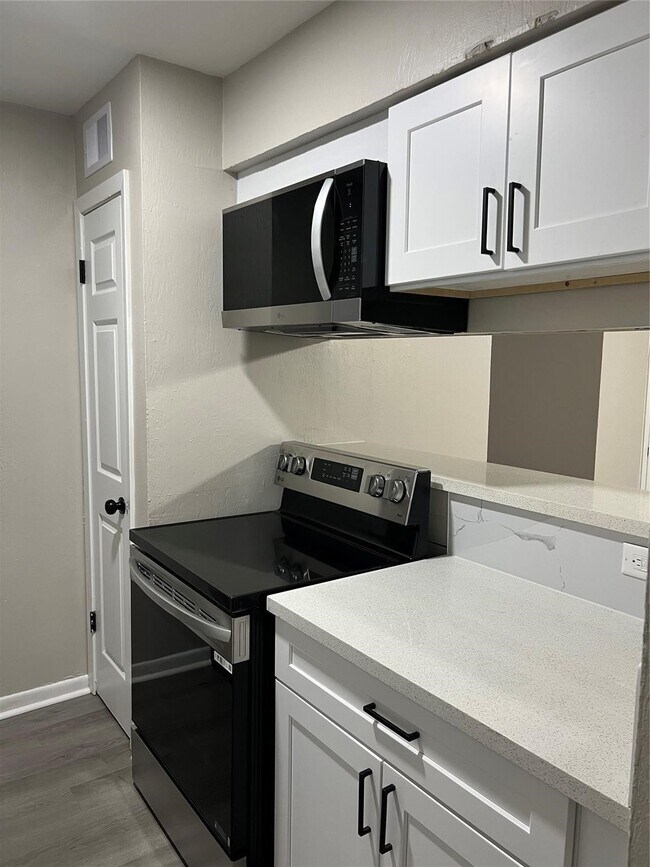 Foto del edificio - 910 7th Ave N