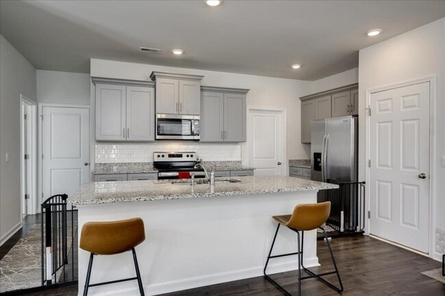 Building Photo - 5132 Captain Dr