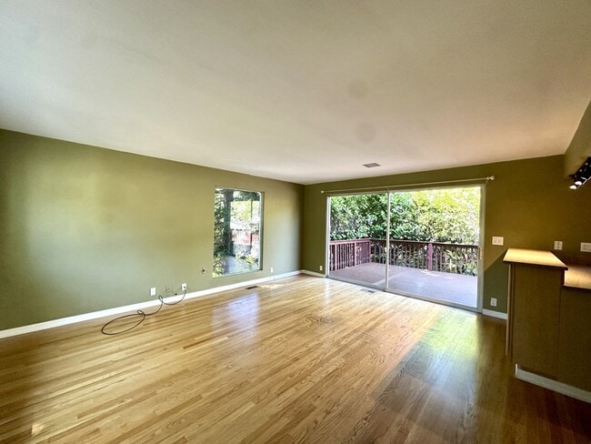 Building Photo - 3114 W Elmore St