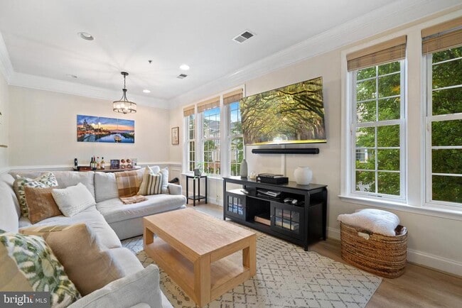 Foto del edificio - 7135 Huntley Creek Pl