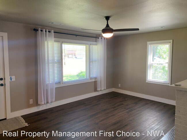 Foto del edificio - 2 br, 1 bath House - 205 S West Avenue