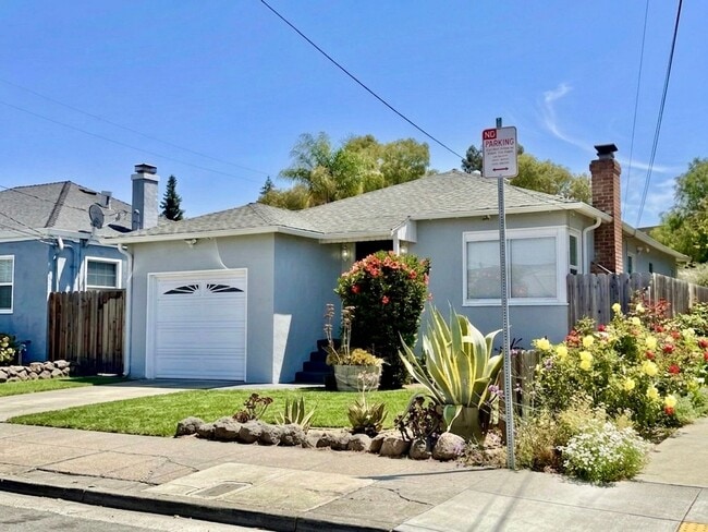 Building Photo - 1478 172nd Ave