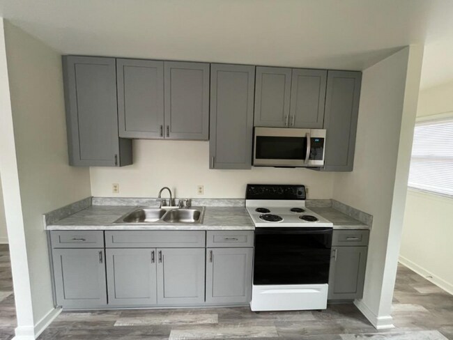 Foto del edificio - 7086 E View Rd