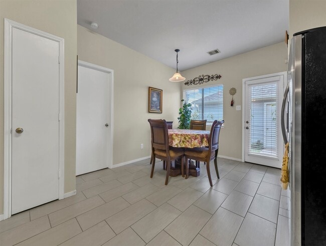 Foto del edificio - 21879 Mossy Field Ln