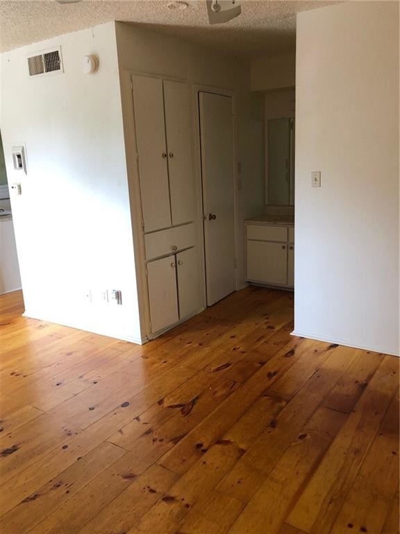 Building Photo - 515 Krebs Ln