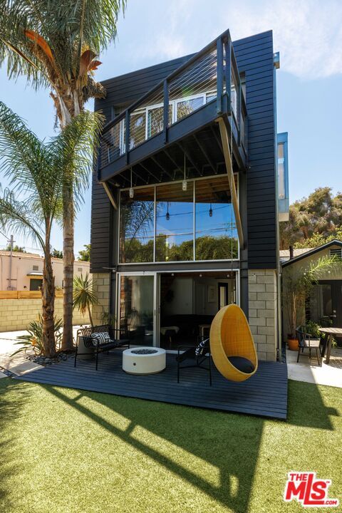 Building Photo - 3774 Ashwood Ave