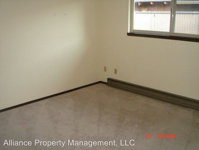 Building Photo - 904 S 41st Ave
