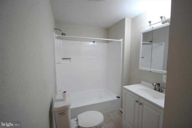 Foto del edificio - 4176 Catlett Rd