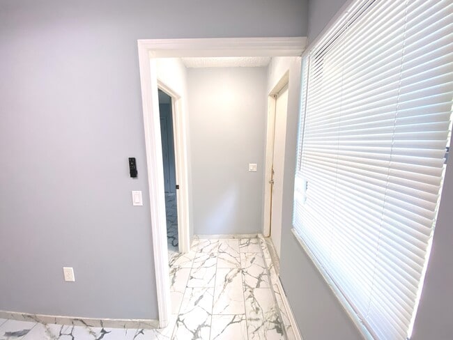 Foyer - 7486 San Castle Blvd