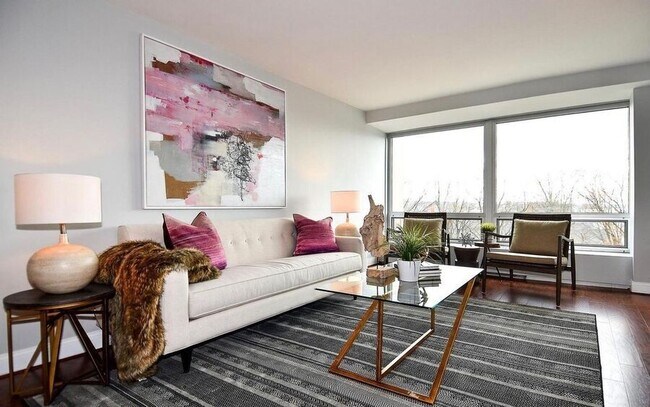 Foto del edificio - 1425 4th St SW