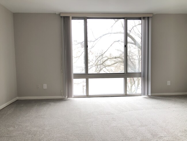 Living Room - 950 25th St NW