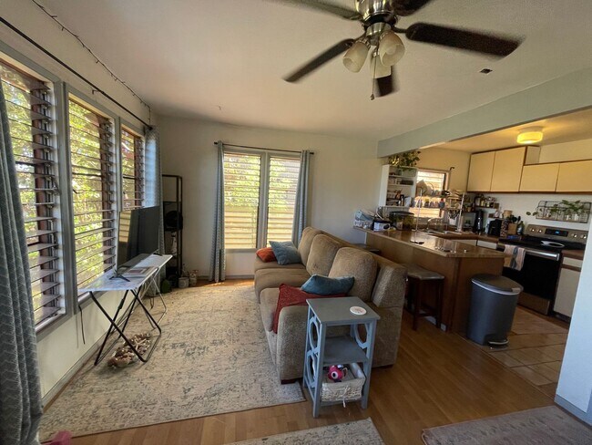 Building Photo - Mahinahina Two Bedroom