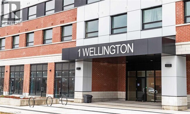 Photo du bâtiment - 1 Wellington St