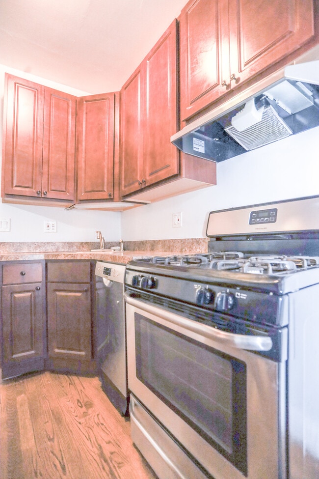 Foto del edificio - 2465 N Clark St