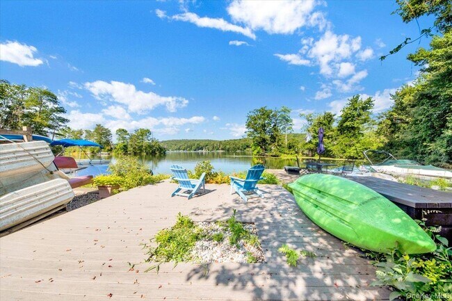 Building Photo - 25 Evergreen Rd