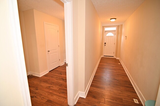Foto del edificio - 815 N Caroline St