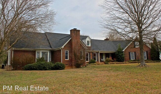 Building Photo - 3 br, 3.5 bath House - 7173 Strawberry Road