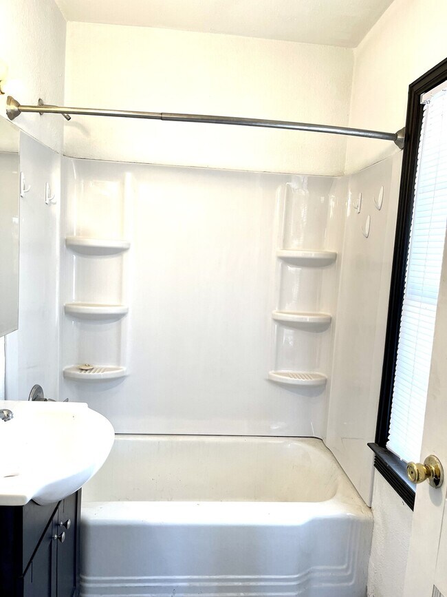 South little House Rental in Cushing, OK