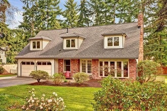 Building Photo - 2240 Evergreen Point Rd