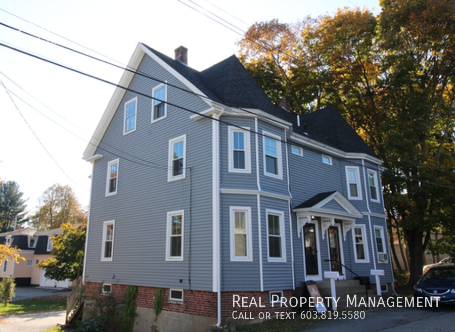 Spacious 3 Bedroom Victorian Kittery Town... - Spacious  3 Bedroom Victorian Kittery Town...