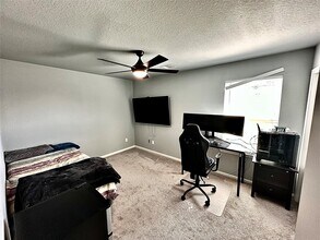 Building Photo - 15218 Loys Coves Ct