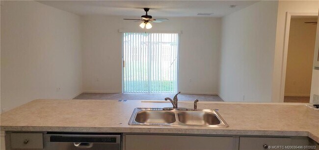 Foto del edificio - 2078 SE Heathwood Cir