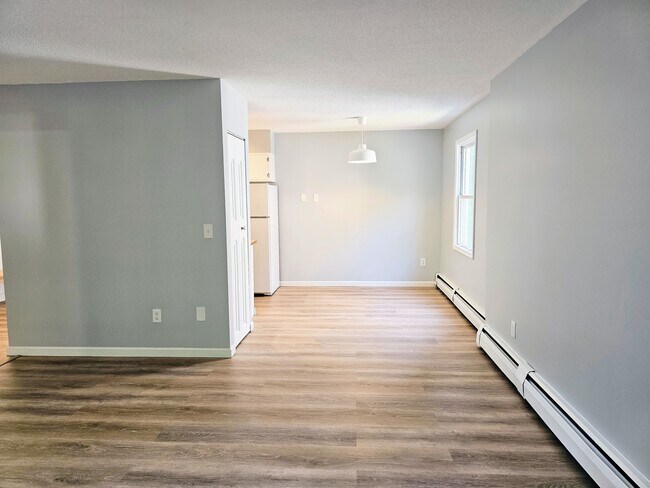 Foto del edificio - 2536 Dupont Ave S