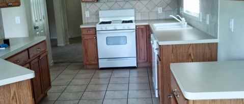 Building Photo - 2851 Sandberry Dr