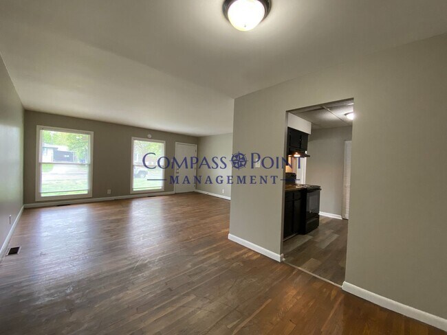 Foto del edificio - This newly renovated home is perfect for a new family.