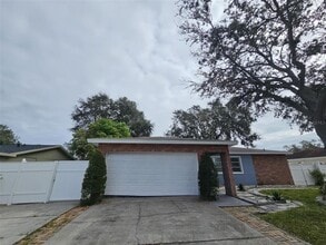 Building Photo - 12125 93rd Way N