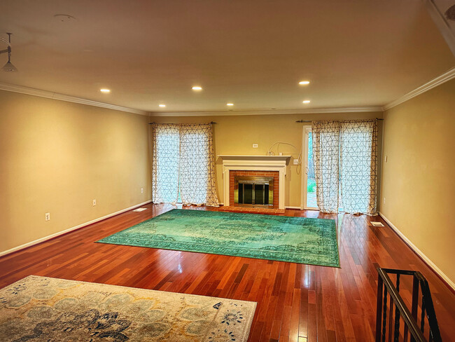 Living Room - 8 Sangamore Ct