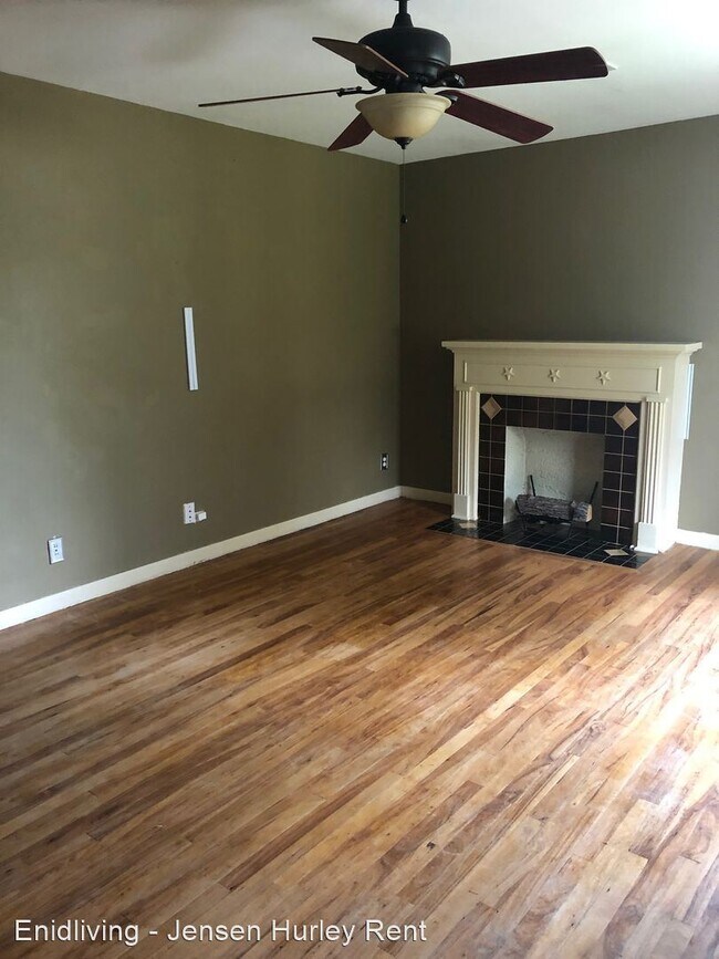 Building Photo - 3 br, 1 bath House - 1705 E Randolph