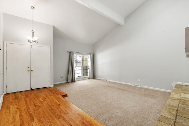 Foto del edificio - Upgraded home in Cherry Creek 5 School Dis...